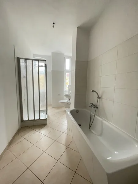 Zweizimmerwohnung mit Einbauküche und Balkon — photo 1
